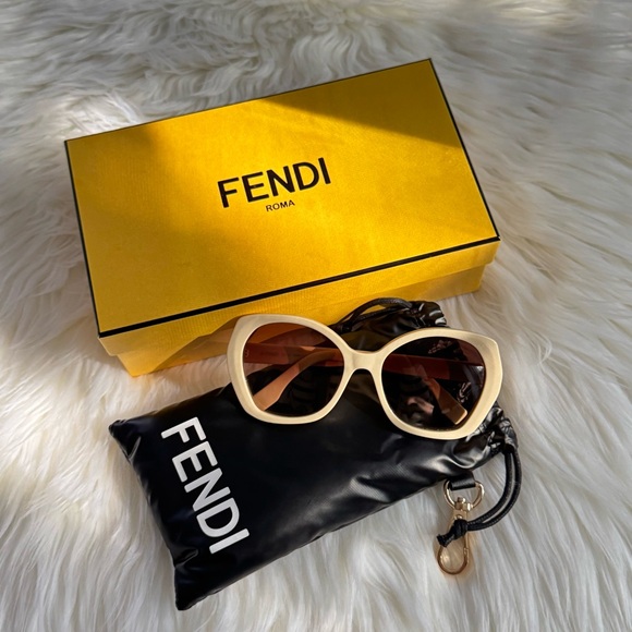 Fendi Lettering 57mm Gradient Butterfly Sunglasses - Picture 10 of 16